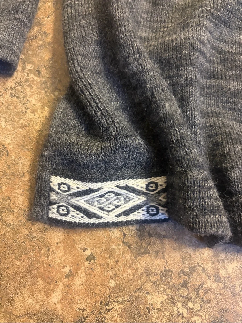Paka—Women’s /Unisex Charcoal Heather Hooded Alpaca wool knit Pullover